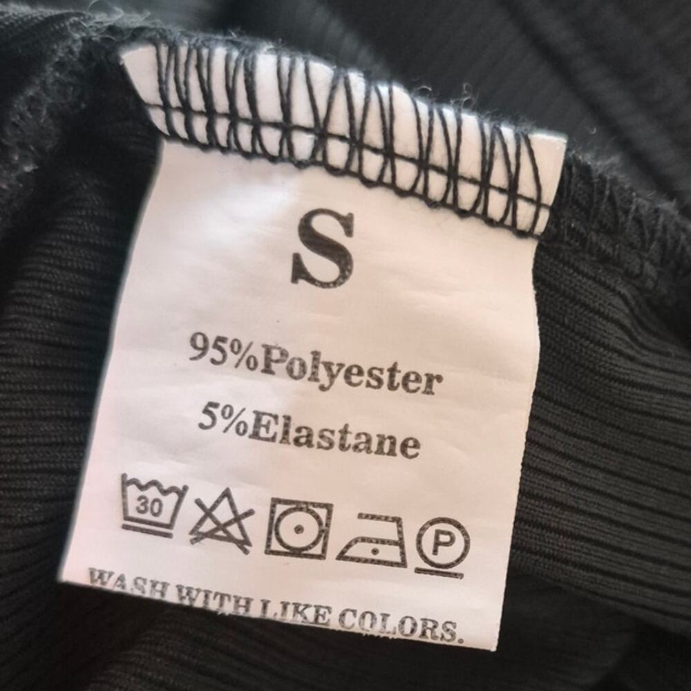Black Ribbed Tank Top Size S - Picture 4 of 6